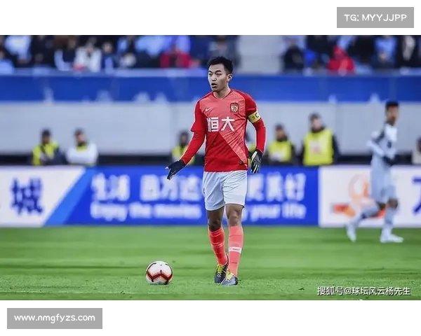 如何借鉴冯潇霆的职业经验打造个人职业生涯巅峰之路